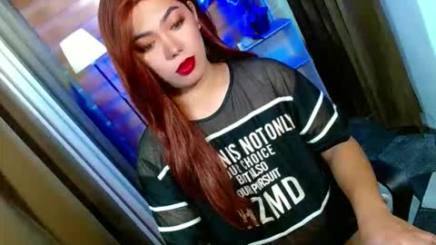 Miss OLIVIA online show from March 23, 11:15 am