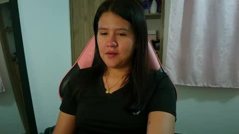 Olivia online show from April 6, 12:06 pm