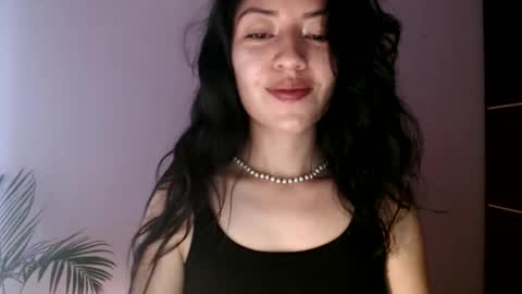 oliviaaa__ online show from April 12, 9:52 pm