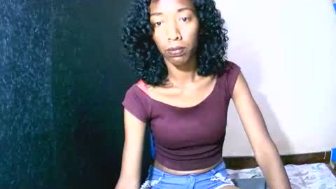 oliviah27 online show from September 29, 6:07 pm