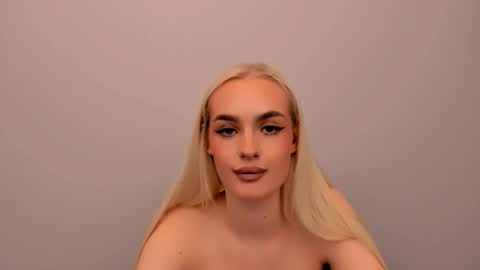 oliviaBeauty online show from February 9, 5:38 pm