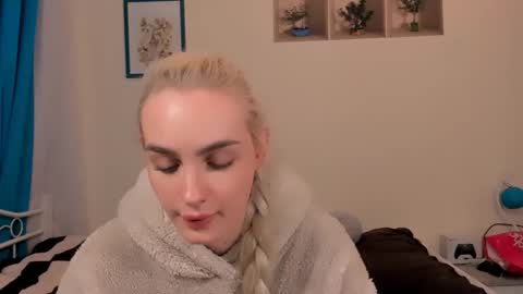 oliviaBeauty online show from April 19, 6:21 pm