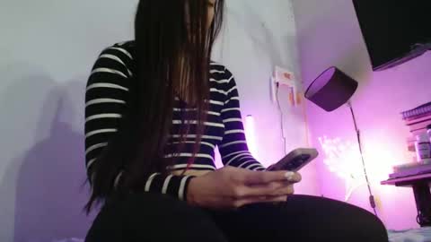 oliviajohnson20 online show from November 30, 2:18 am