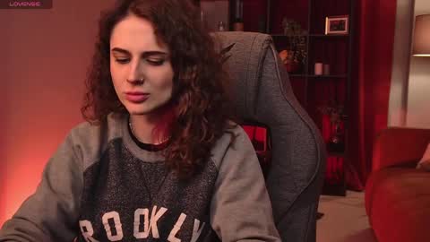 Liv online show from April 4, 7:32 pm