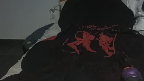 olivier_21 online show from May 4, 7:31 pm