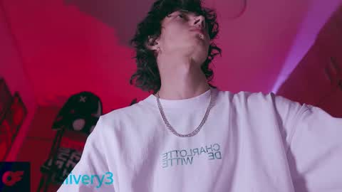     online show from November 20, 12:31 am