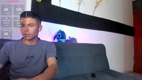 Snapshot of on_tefa chatting on October 13, 10:01 pm Violette online show from October 13, 10:01 pm