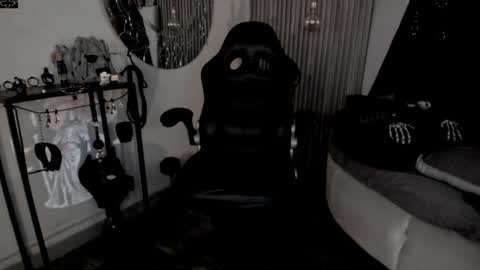     ... online show from March 26, 8:47 pm