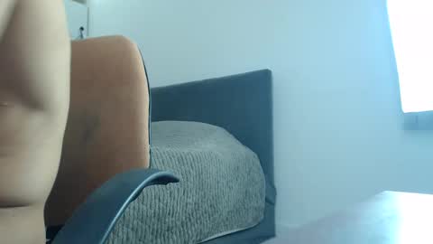 onebestlover online show from February 2, 1:19 pm