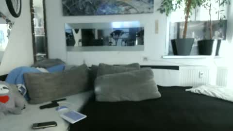 .....mICha..... online show from April 22, 5:03 am