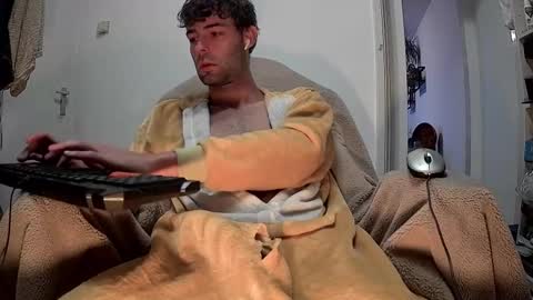 Snapshot of onesieboyx chatting on September 21, 7:51 pm onesieboyx online show from September 21, 7:51 pm