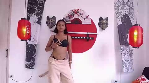 onix_ebony online show from March 6, 5:34 pm