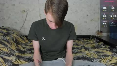 Erick  online show from April 21, 7:48 am