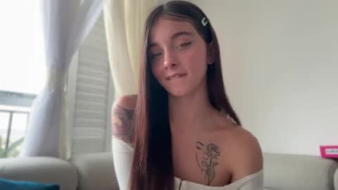 Sophia online show from June 5, 10:04 pm