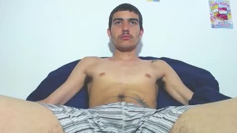 onzas_ online show from January 13, 6:59 pm