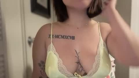 Miss Girly online show from March 15, 7:56 am