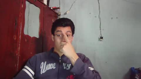 Snapshot of oomaurooo chatting on December 24, 10:49 pm oomaurooo online show from December 24, 10:49 pm