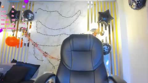 Snapshot of oriana_gh chatting on October 18, 3:44 am oriana_gh online show from October 18, 3:44 am