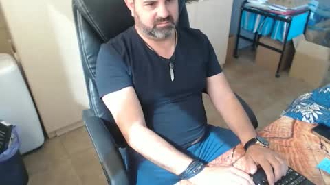 Oscar online show from April 18, 9:44 am