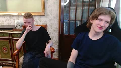 Oscar online show from March 15, 1:36 pm