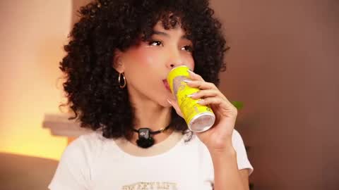 Oshun  online show from June 6, 10:15 pm
