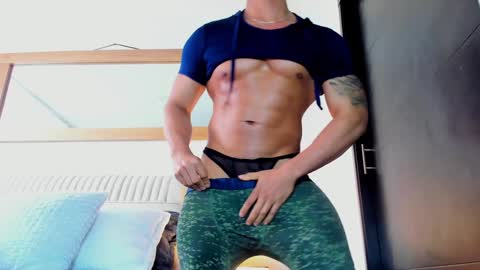 Snapshot of oskar_ford21 chatting on December 21, 5:29 pm Oskar Ford NEW ACCOUNT online show from December 21, 5:29 pm