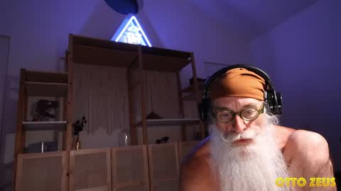 Otto Zeus online show from May 14, 6:55 am