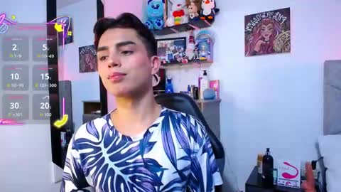 Owen  Independent model  online show from February 3, 6:22 am