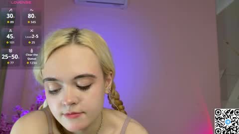 Oxcy online show from April 4, 5:25 am