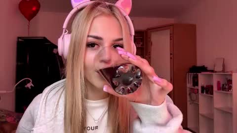 Eva online show from February 19, 12:26 pm