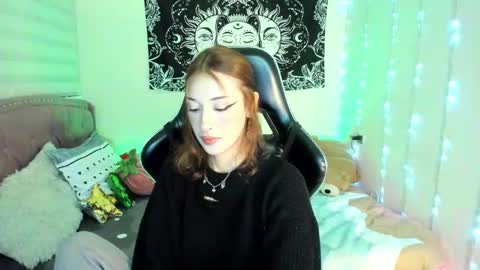 Pamela  online show from December 19, 6:45 pm