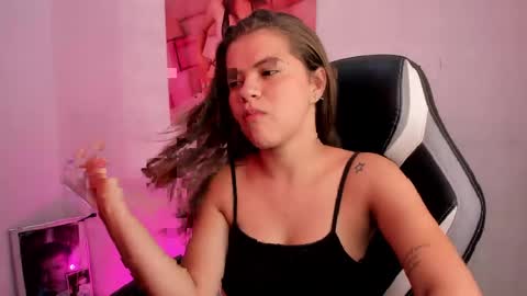 Paige online show from April 20, 10:24 pm