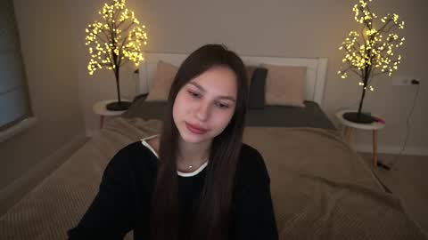 Paige online show from September 25, 6:20 am