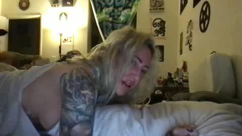 paigesixx_charlievicious online show from February 1, 1:30 pm