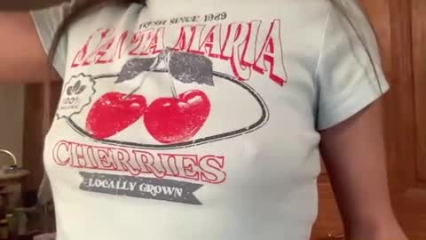 paisleysnowxo online show from March 9, 3:32 am