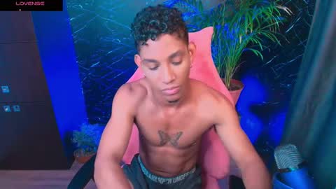 Palo Santo online show from February 15, 2:05 pm