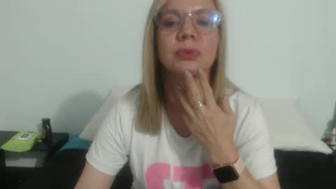 paloma online show from April 26, 2:53 am