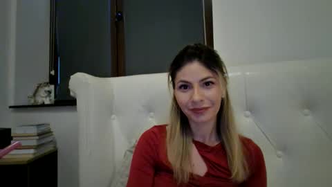 Pamela051087 online show from May 1, 5:18 pm