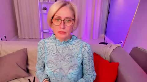 pamellamurphy online show from October 28, 8:37 am