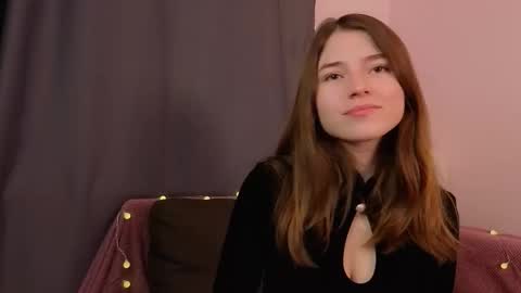 daniella online show from November 11, 8:11 pm