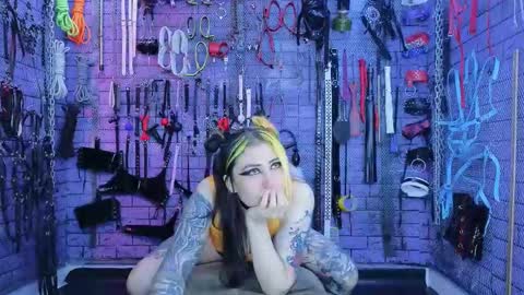 PandoraNez online show from October 17, 7:45 am