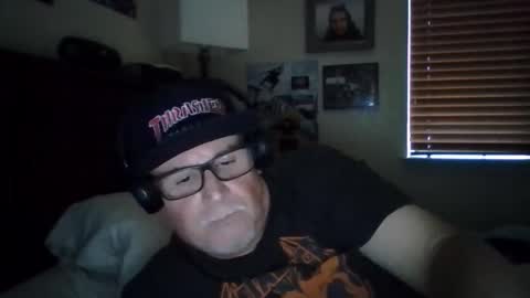 panos online show from October 24, 7:14 pm