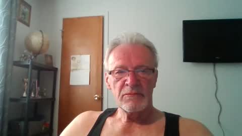 Richard online show from April 27, 4:37 pm