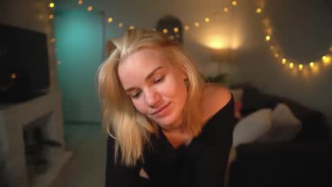 Kristina Kriss online show from March 5, 10:30 pm