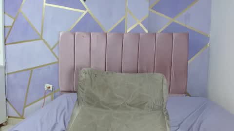 Paola Stone online show from December 3, 2:01 am