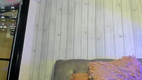      online show from February 3, 1:04 pm