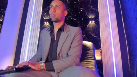 Snapshot of paolo_johnson chatting on October 3, 12:02 pm Paolo online show from October 3, 12:02 pm