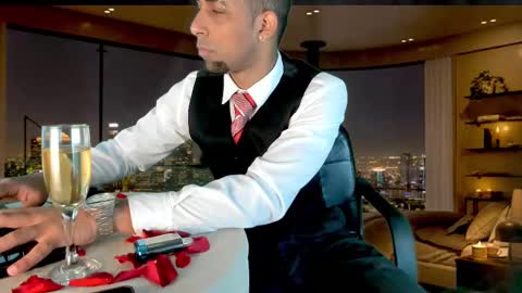 Snapshot of paolo_johnson chatting on February 14, 12:25 pm Paolo online show from February 14, 12:25 pm
