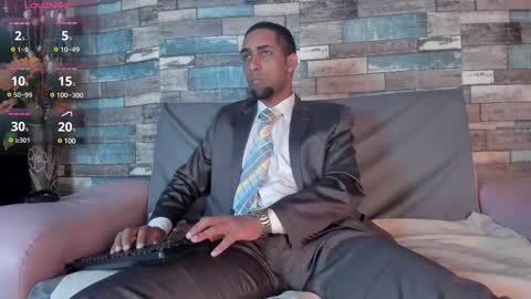 Snapshot of paolo_johnson chatting on March 1, 3:53 am Paolo online show from March 1, 3:53 am