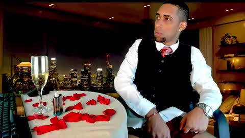 Snapshot of paolo_johnson chatting on February 14, 3:26 pm Paolo online show from February 14, 3:26 pm